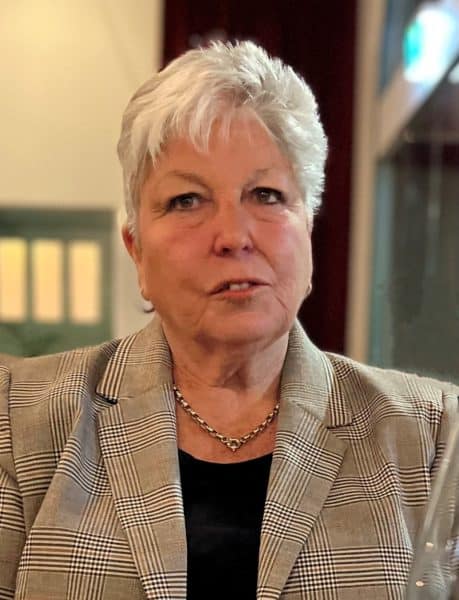 Anne Noble Murray