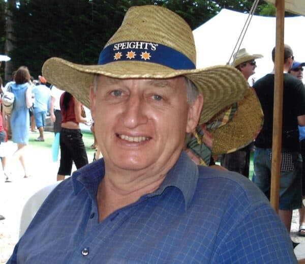 Mark  Herbert
