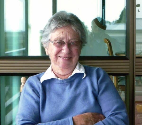 Fay Rosalie Hunter